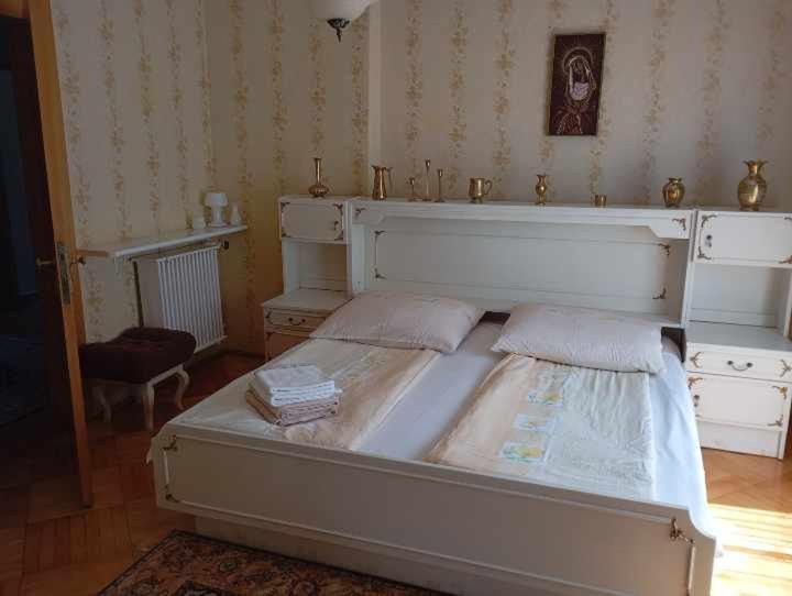 Gosia Necel Homestay